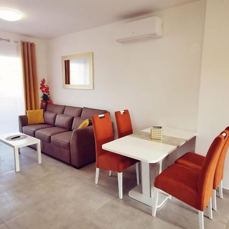 Apartmani Marco,Lukas,Patrick,David,Blizu Centra I Mora Sa Free Privatnim Parkingom Pula Dış mekan fotoğraf