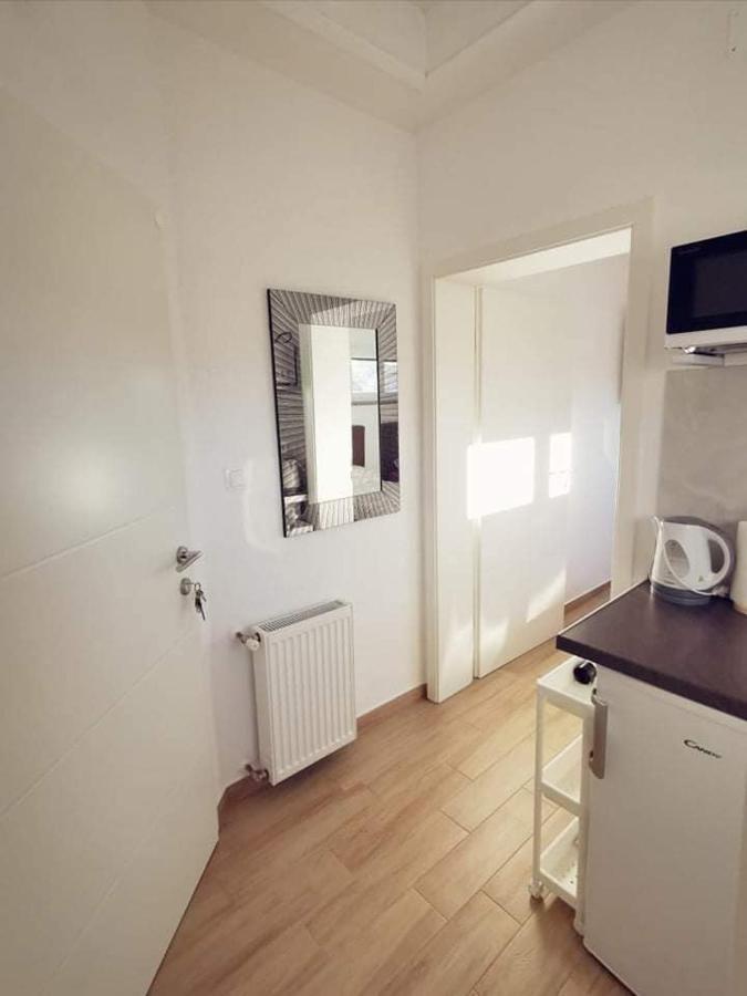 Apartmani Marco,Lukas,Patrick,David,Blizu Centra I Mora Sa Free Privatnim Parkingom Pula Dış mekan fotoğraf