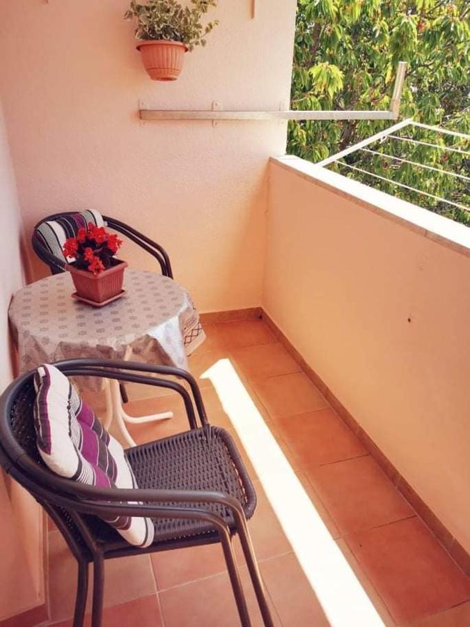 Apartmani Marco,Lukas,Patrick,David,Blizu Centra I Mora Sa Free Privatnim Parkingom Pula Dış mekan fotoğraf