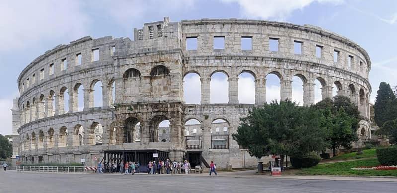Apartmani Marco,Lukas,Patrick,David,Blizu Centra I Mora Sa Free Privatnim Parkingom Pula Dış mekan fotoğraf