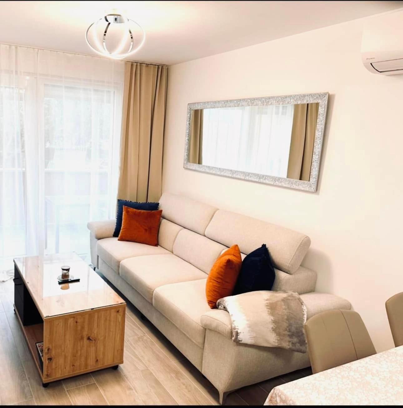 Apartmani Marco,Lukas,Patrick,David,Blizu Centra I Mora Sa Free Privatnim Parkingom Pula Dış mekan fotoğraf